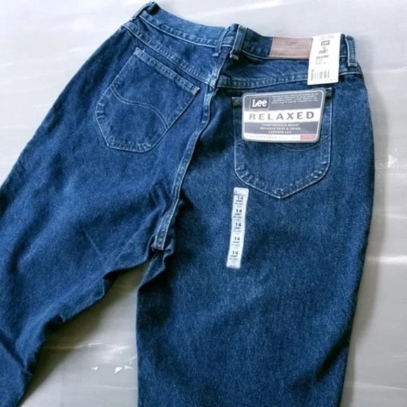 Lee Denim - Lee Relaxed Fit Tapered Leg Short Length